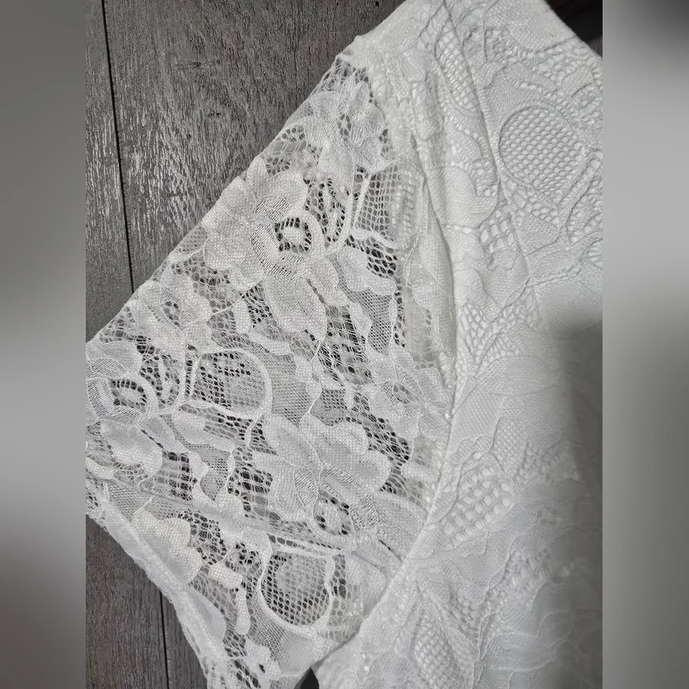 Ivory Lace Short Sleeve Fit & Flare Wedding Dress *NWT* - Picture 4 of 10